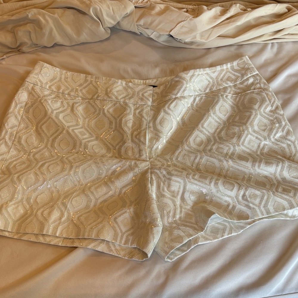 Elegant Cream Patterned Women's Shorts
